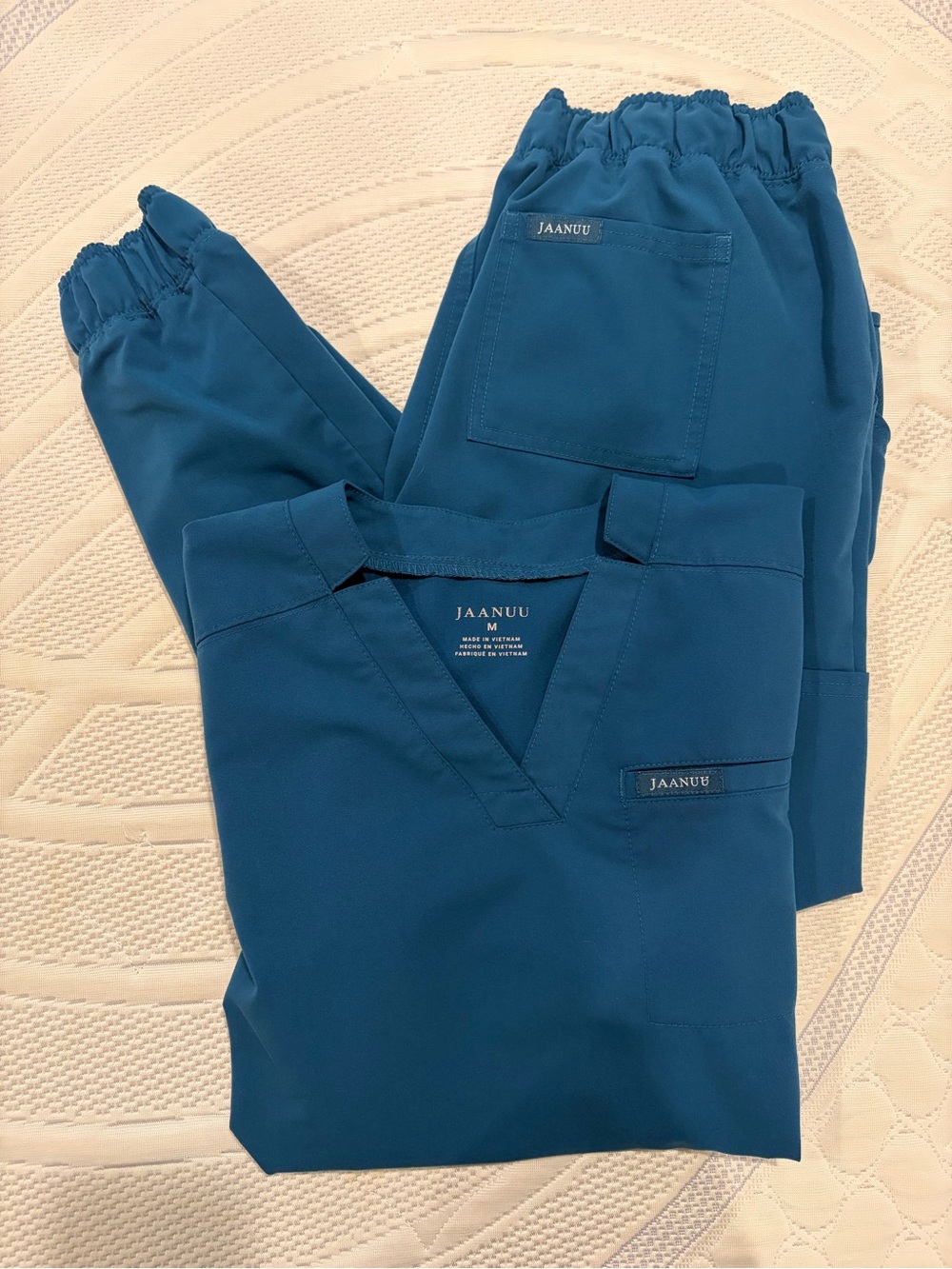 Jaanuu Women’s Caribbean Blue Scrub Set